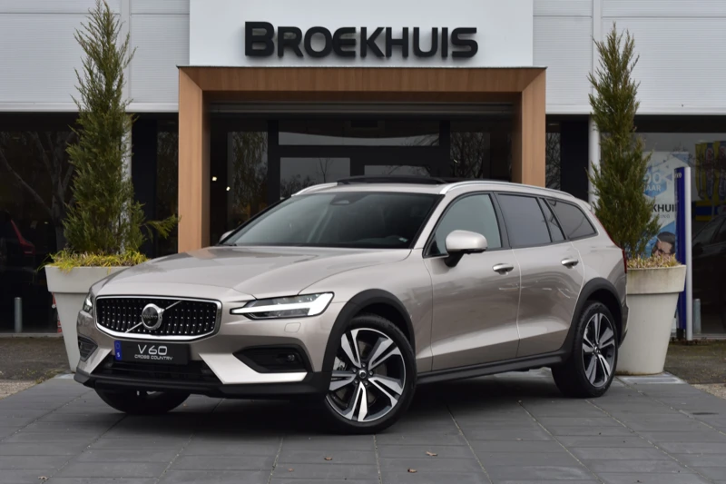 Volvo V60 Cross Country B5 Aut -8 AWD Ultimate Showroomdeal!