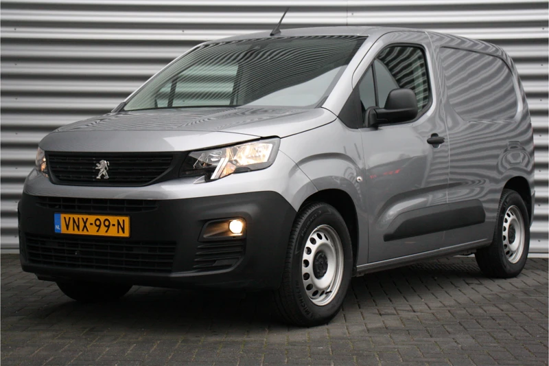 Peugeot e-Partner 50KWH 136PK L1H1 PREMIUM AUTOMAAT / NAVI / AIRCO / LED / PDC / DAB+ / BLUETOOTH / CRUISECONTROL / 1E EIGENAAR / NIEUWSTAAT !!