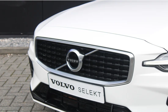 Volvo V60 T6 Recharge R-design | Pilot Assist | Elektr. verst. stoel | Trekhaak | Keyless | Elektrische achterklep | Stoel- stuurverwarmin