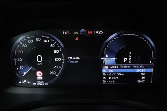 Volvo V60 T6 Recharge R-design | Pilot Assist | Elektr. verst. stoel | Trekhaak | Keyless | Elektrische achterklep | Stoel- stuurverwarmin