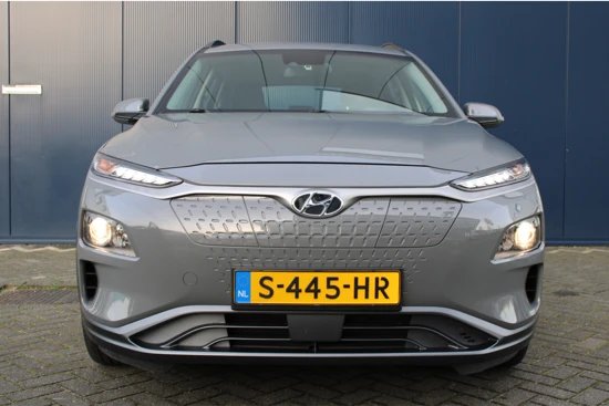 Hyundai KONA Electric 39 kWh 136pk Comfort Automaat | € 2.000,- Subsidie | Led | Climate | Camera | Keyless | Navigatie | 17" Lichtmetaal | Parkeersen