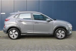 Hyundai KONA Electric 39 kWh 136pk Comfort Automaat | € 2.000,- Subsidie | Led | Climate | Camera | Keyless | Navigatie | 17" Lichtmetaal | Parkeersen