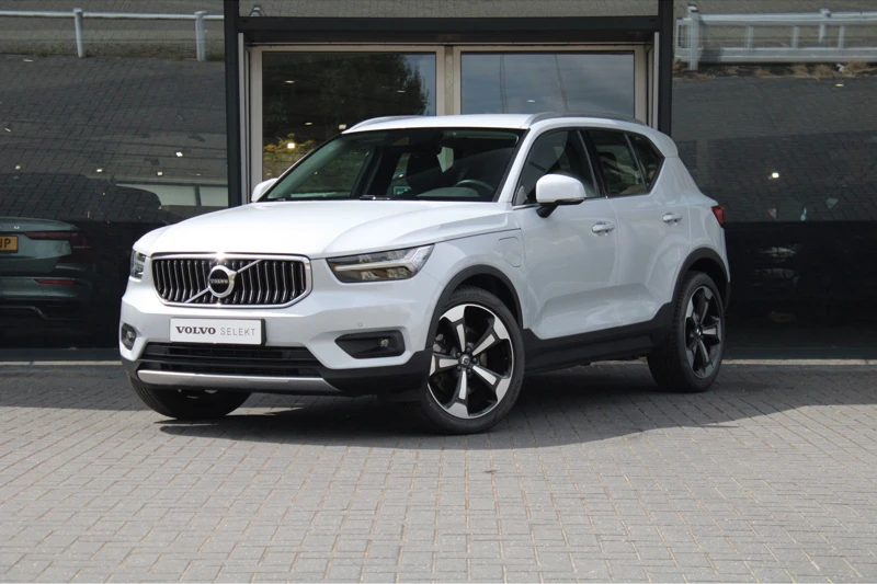 Volvo XC40 T4 Recharge Inscription Expression | 21" Velgen | Camera | Nieuwe Michelin Banden | Standkachel | Metallic | Elektrische Klep |