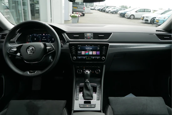 Škoda Superb Combi 1.4 TSI iV 218 pk Automaat PHEV Business Edition