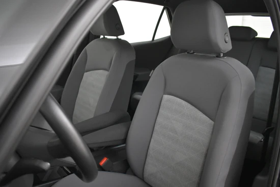 Volkswagen ID.3 58kWh 204pk | 8% bijtelling | Adaptief cruise control | Navigatie | LED koplampen | App connect | DAB radio | Stuur + Stoelverwa