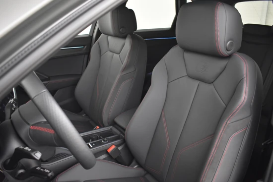 Audi Q3 45 TFSI e 245pk PHEV S edition S-TRONIC/AUT | Matrix koplampen | Adaptief cruise control | Leder bekleding | Sonos sound | Fabri