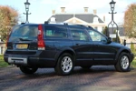 Volvo XC70 2.5 T SUMMUN 209PK AUTOMAAT | DEALER ONDERHOUDEN! | SCHUIFDAK | MEMORY SEATS | LEDER | TREKHAAK | STOELVERWARMING | CLIMA | CRUI