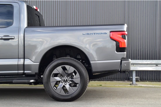 Ford USA F-150 Lightning Lariat | 130 kWh Long Range accu | Sync4 | Adaptief onderstel | Full LED verlichting | 350