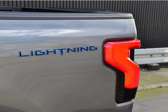 Ford USA F-150 Lightning Lariat | 130 kWh Long Range accu | Sync4 | Adaptief onderstel | Full LED verlichting | 350