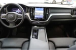 Volvo XC60 B5 250PK Business | Standkachel | Trekhaak | Power Seats | Leer | Camera | Pilot Assist