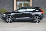 Volvo XC40 B4 Mild Hybrid Aut. R-Design | Adaptieve Cruise Control | Pilot Assist | Camera | Stoelverwarming | Keyless | Elektrisch Bediena