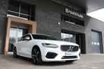 Volvo V90 T8 AWD Recharge R-Design | Crystal White | Schuifdak | 360° Camera | Trekhaak | Lederen dashboard | Harman Kardon | Adaptieve Cr