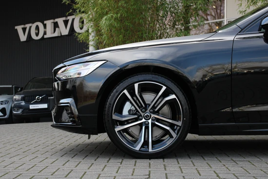 Volvo S90 B5 Mild Hybrid Plus Dark | Schuifdak | Harman/Kardon | Memory Seats | Pilot Assist | Camera | Keyless | 20" velgen