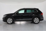 Volkswagen Tiguan 1.5 TSI Elegance | Trekhaak | Navi By App | Adaptive Cruise | Camera | Stoelverwarming | Stuurverwarming