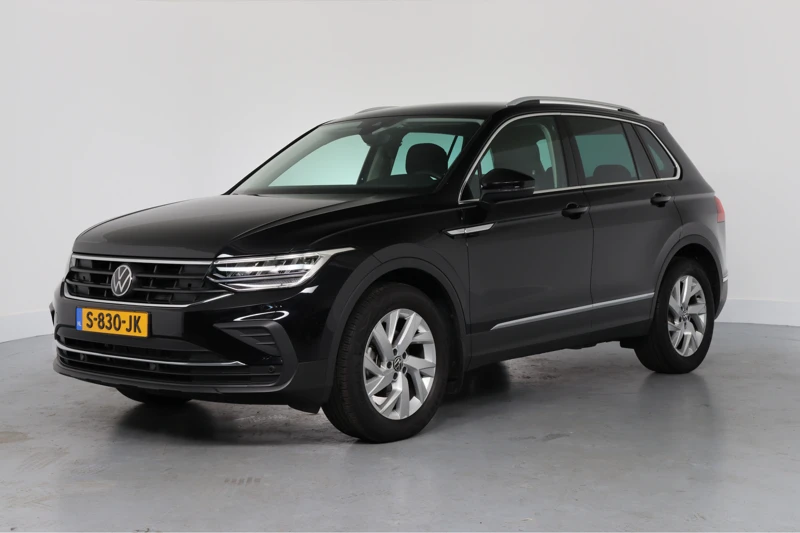 Volkswagen Tiguan 1.5 TSI Elegance | Trekhaak | Navi By App | Adaptive Cruise | Camera | Stoelverwarming | Stuurverwarming