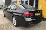 BMW 3 Serie 318i M-SPORT EDITION SHADOW LINE| AUTOMAAT | NAVIGATIE PRO| DIGITAAL DASHBOARD| LEDEREN SPORTSTOELEN