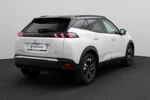 Peugeot e-2008 SUV EV 50kWh 136 PK GT | Camera | Navigatie | Leder/Stof | LED | Bluetooth | 17'' lichtmetaal | Clima/Airco |