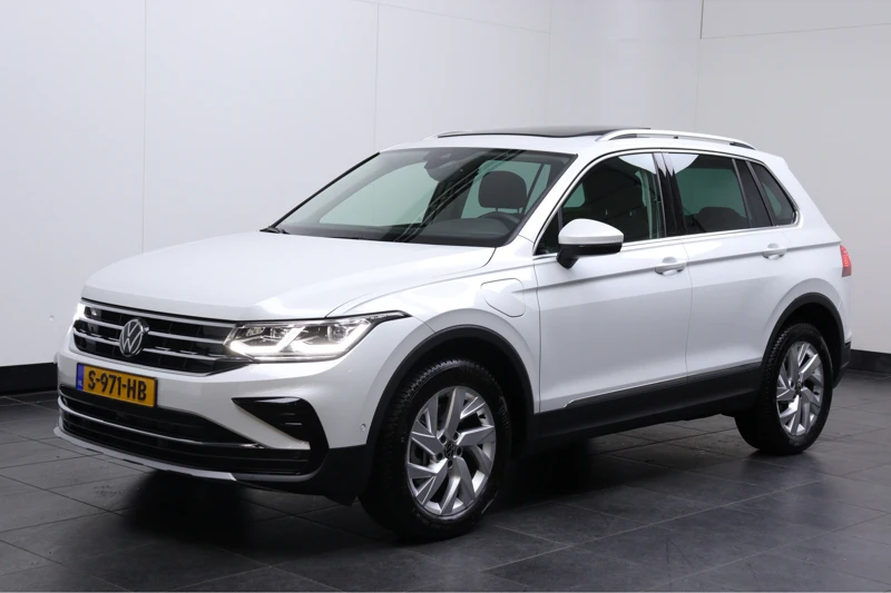 Volkswagen Tiguan 1.4 TSI 245PK DSG-6 eHybrid | NAVIGATIE | PANORAMADAK | TREKHAAK | ELEKTR. A. KLEP