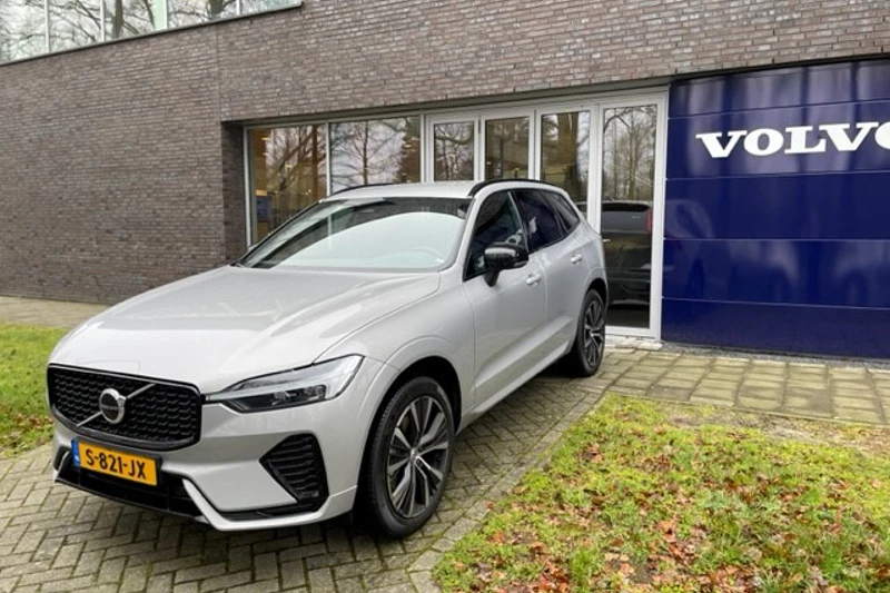Volvo XC60 B5 Plus Dark| BLIS|Trekhaak|Intellisafe Surround