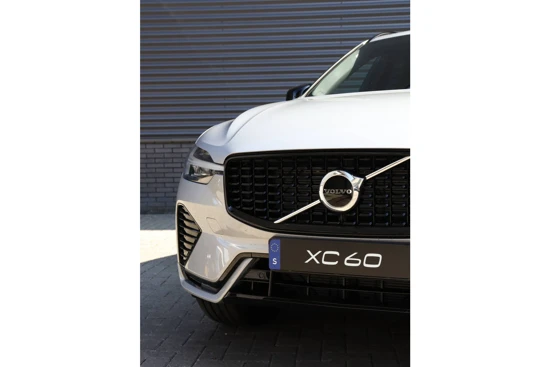 Volvo XC60 B5 PLUS DARK | MEMORY | ADAPTIVE CC | SPORTSTOELEN | GETINT GLAS | EL.BED.ACHTERKLEP | 20'' | KEYLESS
