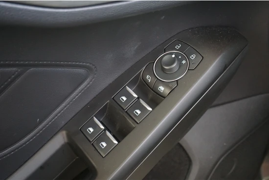 Ford Focus Wagon 1.0 125 pk Hybrid Titanium X | Winter Pakket | Sync 4 | Camera |