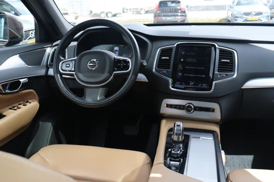 Volvo XC90 T8 AWD Recharge Momentum Business | 360° Camera | Trekhaak | Schuifdak | Head-Up Display | Adaptieve Cruise Control | BLIS Dode