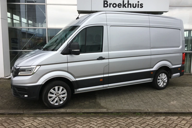 Volkswagen Crafter 140PK - AUTOMAAT - EXCLUSIVE - LED KOPLAMPEN - LMV