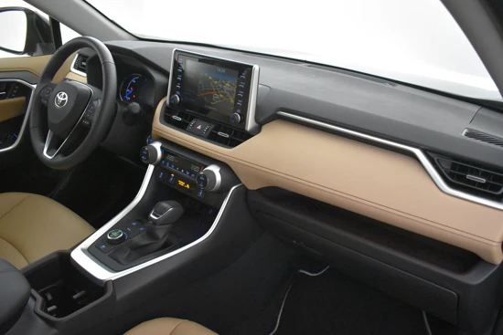 Toyota RAV4 2.5 Hybrid AWD Style 222PK | Adaptief cruise control | Navigatie | Privacy glass | LED koplampen | App connect | Keyless | Fabri