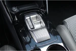 Peugeot e-2008 GT | NAV | CAM | Full-LED | AppleCarPlay | Lane Ass. | Climate & Cruisecontrol | Park ass. V&A | Getint glas | Dodehoekbew. | Ge