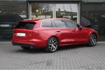 Volvo V60 T8 Twin Engine Momentum | 360° Camera | Adaptive Cruise | Standverwarming | Veiligheidspakket | Trekhaak | Elektrische Stoel + G