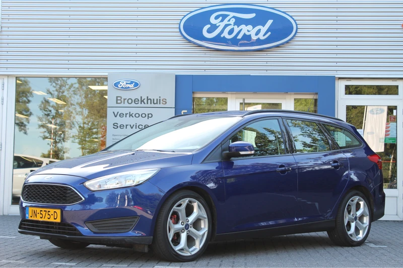 Ford Focus Wagon 1.0 SPORT | NL-AUTO! | NAVI | CRUISE | 18' LM. VELGEN | PARKEERSENSOREN | RODE REM KLAUWEN