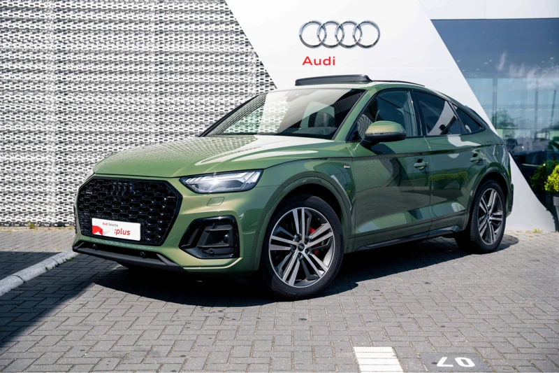 Audi Q5 Sportback 55 TFSIe 367PK S edition | Luchtvering | Panoramadak | Keyless Entry | Assistentiepakket Tour + City | Optiekpakket Zw