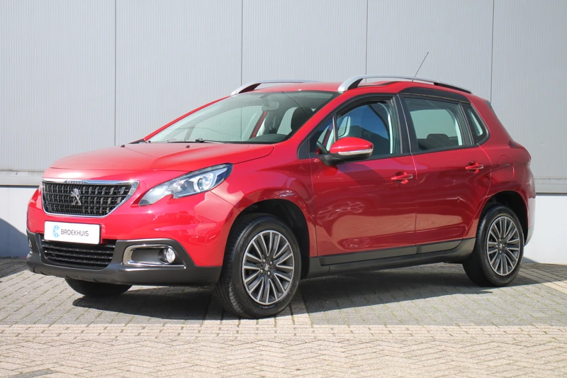 Peugeot 2008 1.2 110 pk Blue Lion