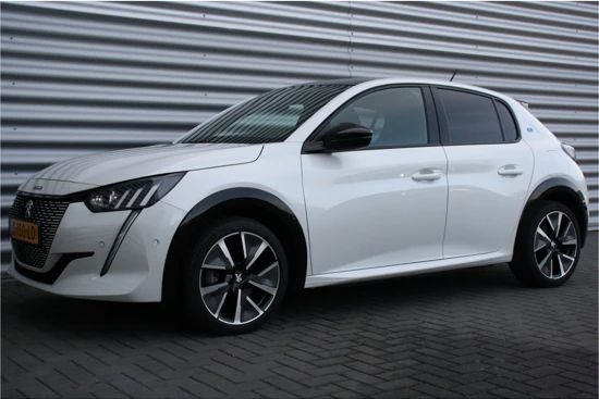 Peugeot e-208 EV 136PK GT / NAVI / LEDER / CLIMA / PDC / 17" LMV / CAMERA / KEYLESS / I-COCKPIT / PARELMOER / FULL-LED / 1E EIGENAAR / NIEUWST