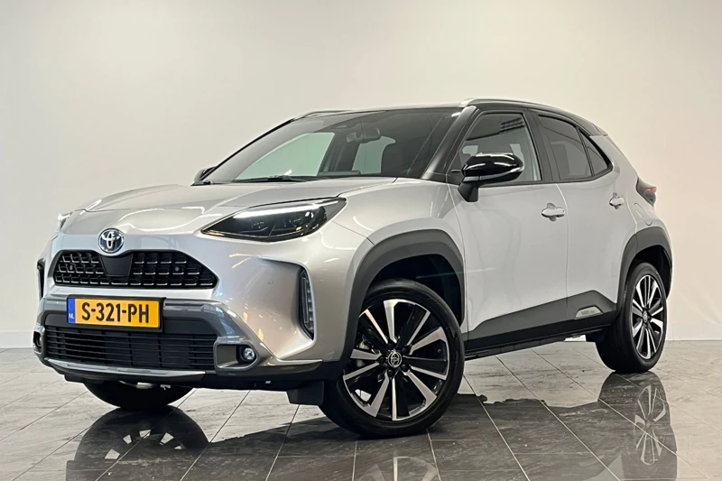 Toyota Yaris Cross 1.5 Hybrid AWD Launch Edition | Headup display | JBL Audio | Camera | Keyless | Dodehoek detectie | Stoelverwarming |