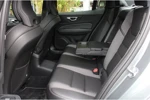 Volvo S60 T6 AWD Twin Engine R-Design | Schuifdak | Harman/Kardon | Pilot Assist | Head-up display | Memory Seats | 19" velgen