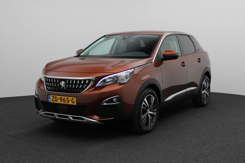 Peugeot 3008 1.2 130 pk Allure | Leder | Stoelverwarming | 18'' Lichtmetaal | Getint glas | Chroom | Navigatie | C