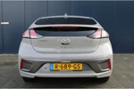 Hyundai IONIQ EV 136pk Comfort Smart Automaat | Led | Climate | Camera | Keyless | Navigatie | 12% Bijtelling | 16" Lichtmetaal | Parkeersenso