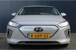 Hyundai IONIQ EV 136pk Comfort Smart Automaat | Led | Climate | Camera | Keyless | Navigatie | 12% Bijtelling | 16" Lichtmetaal | Parkeersenso