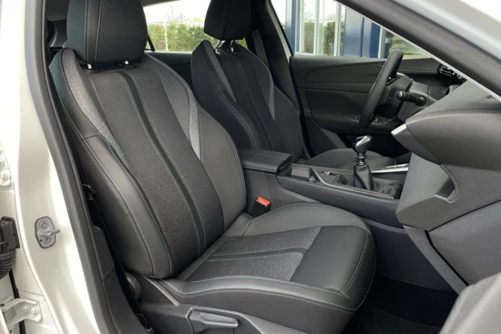 Peugeot 308 1.2 PureTech Active Pack Business Navigatie, Climate, AGR Stoelen, Stoelverwarming, Climate, Parkeerhulp achter