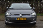 Volkswagen e-Golf e-Golf 136PK | Warmtepomp | Navigatie | App-Connect | Achteruitrijcamera | 16'' LMV | ACC | 2000 Euro Subsidie