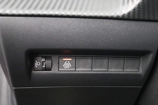 Peugeot 208 1.2 100 PK Allure | Navi | Virtueel Dashboard | Parkeersensoren achter | Apple/Android carplay | LED