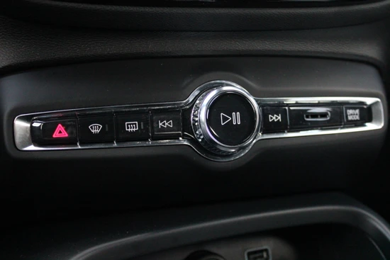 Volvo XC40 T4 Recharge Inscription Expression | Camera | Standverwarming | Keyless | Handsfree Achterklep | DAB+ | Metallic | Apple Carplay