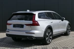 Volvo V60 Cross Country B5 AWD Pro