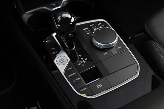 BMW 1 Serie 5-deurs 120i Executive Sportline Automaat