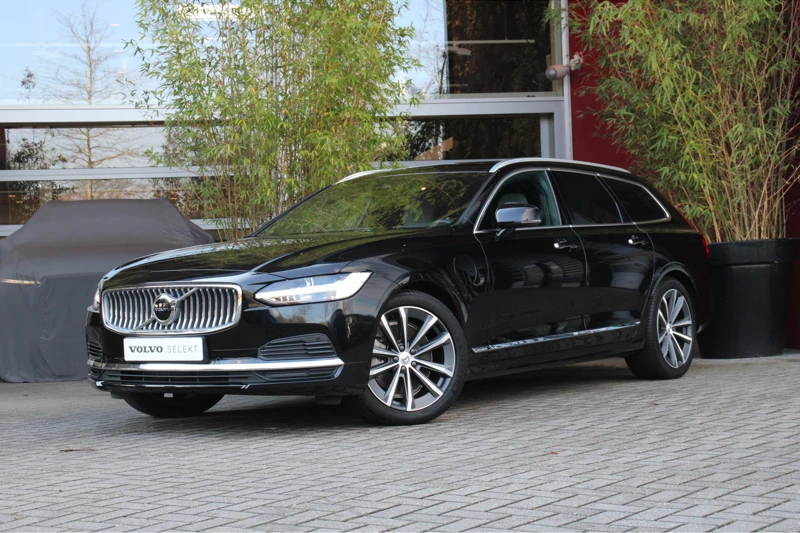 Volvo V90 T6 AWD Long Range Inscription | Luchtvering | Bowers&Wilkins | Schuifdak | Trekhaak | Tailored Wool