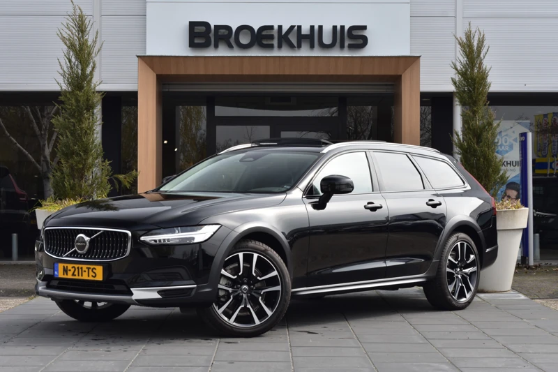 Volvo V90 Cross Country B5 AWD Pro