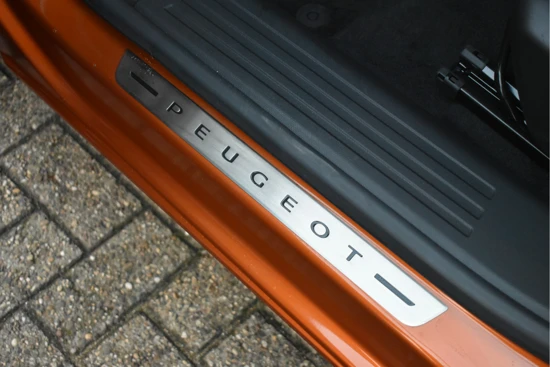 Peugeot e-2008 EV GT incl. BTW | €2000,- SUBSIDIE! (SEPP)