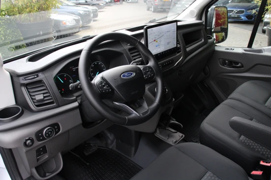 Ford E-Transit 350 L3H2 Trend ALL-ELECTRIC | 317km WLTP rijbereik | Camera | Stoelverwarming | CarPlay