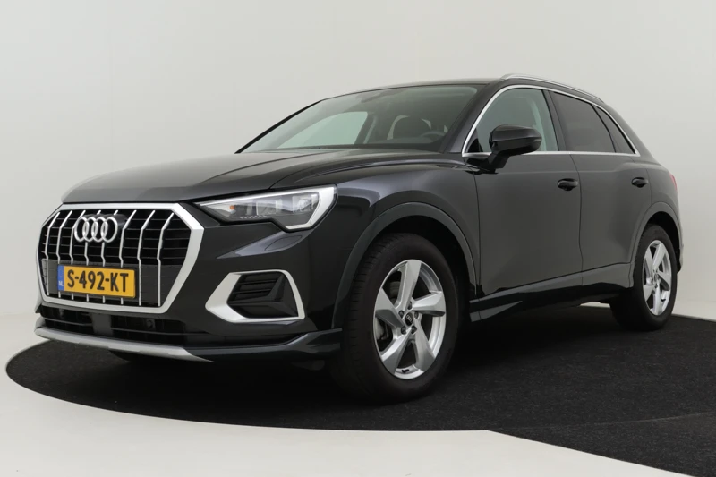 Audi Q3 35TFSI 150PK S-tronic Pro Line | 18" Velgen | Stoelverwarming | Apple Carplay / Android Auto | Sportstoelen | Cruise Control | E